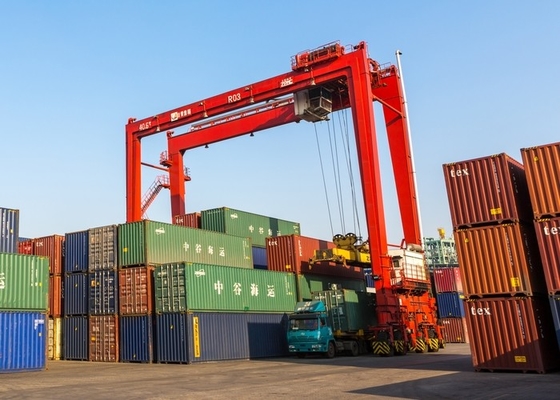 جرثقیل کانتینری بندر ریلی QU70 QU80 جرثقیل تخلیه کانتینر اتوماتیک انباشته